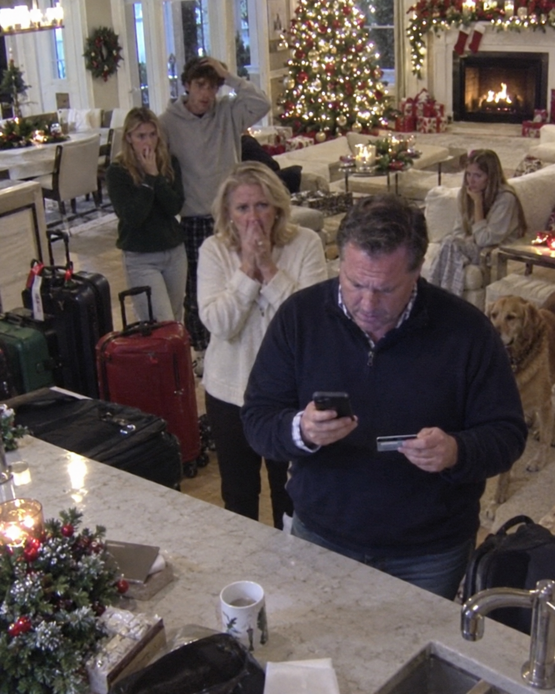 FULL STORY: Every year, my husband and his family blamed me for “ruining” Christmas. This year, I finally stopped showing up—and stopped paying for the celebration they expected me to cover. By 6:30 p.m., my phone started ringing over and over. The same people who said I spoiled the holiday were suddenly desperate to know where I was and why nothing was going according to plan.